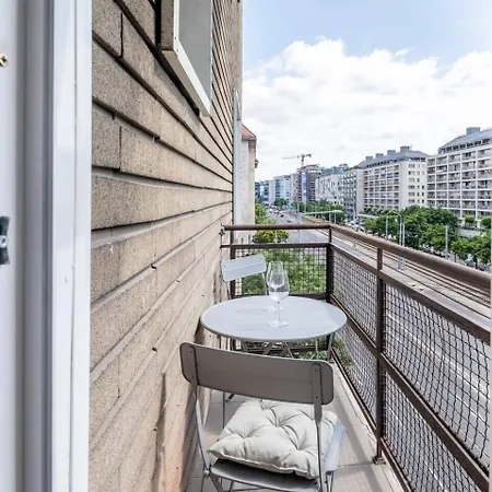 River View With Balcony Appartamento Budapest